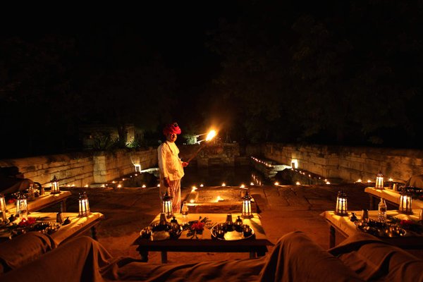 Narlai-Dinner-stepwell-rajasthan-inde