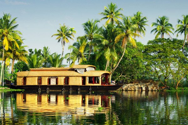 kerala-bacwater-sud-inde