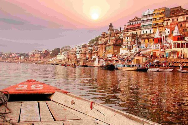 varanasi-ghat-inde